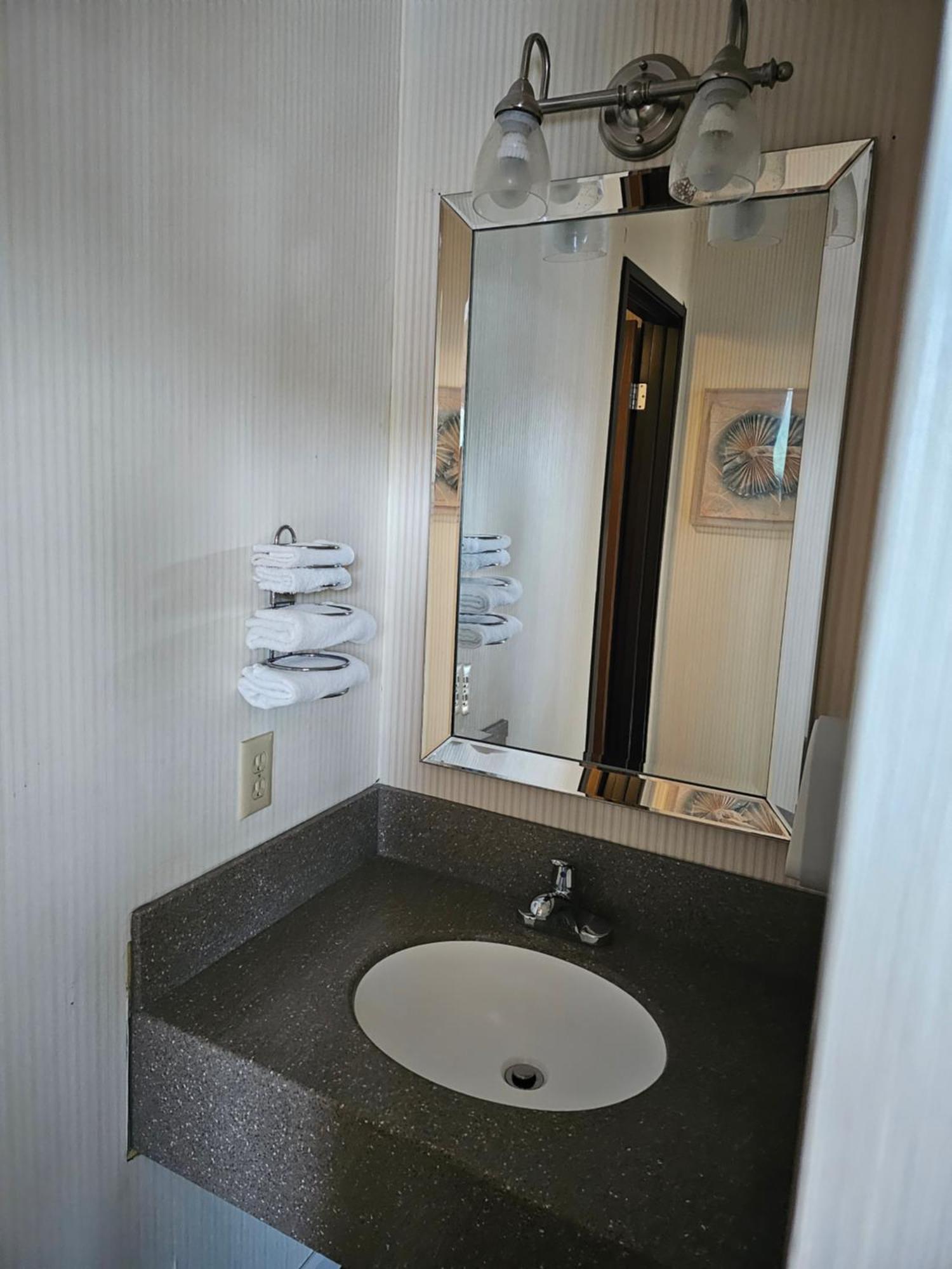 Knights Inn Mackinaw City Dış mekan fotoğraf