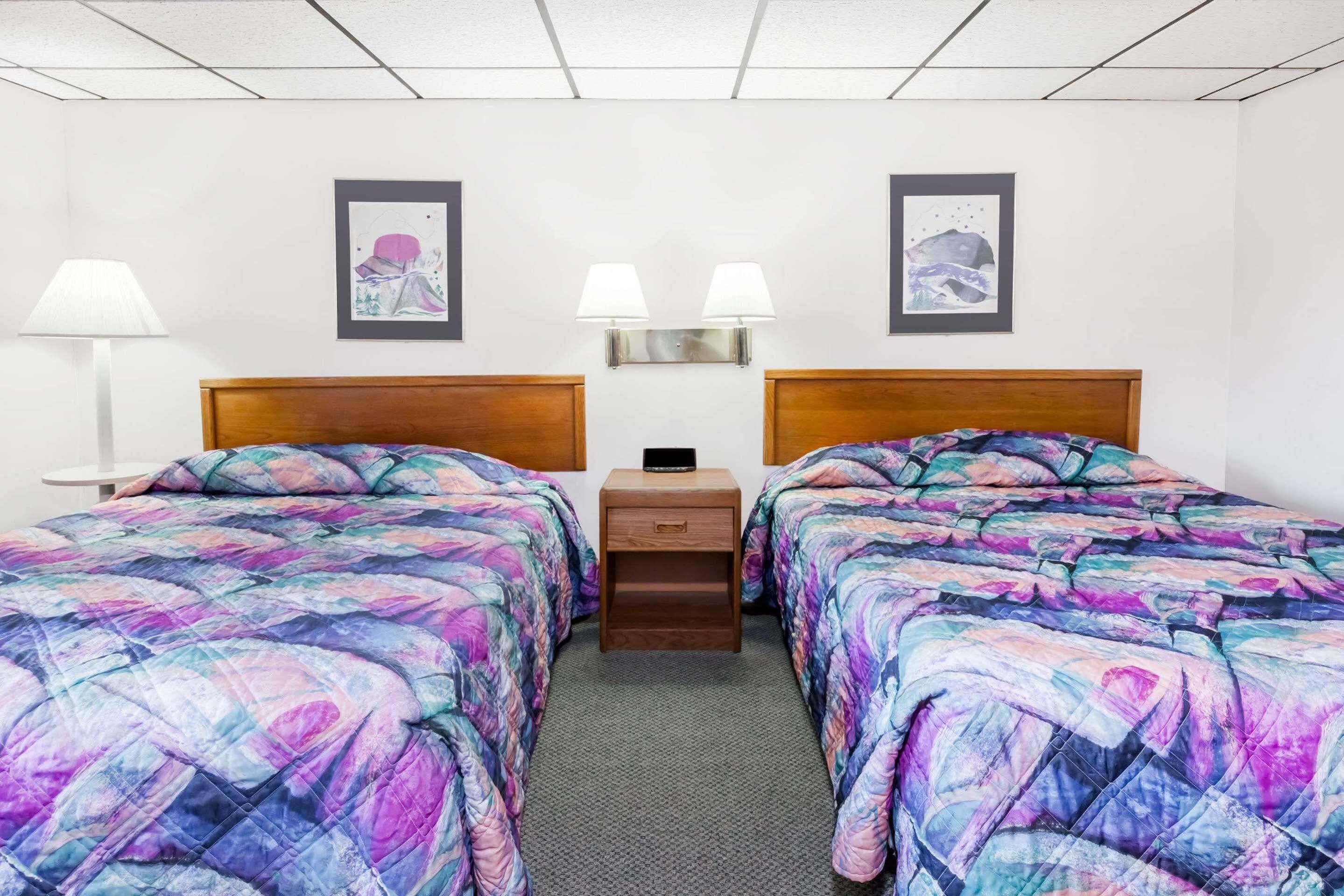 Knights Inn Mackinaw City Dış mekan fotoğraf